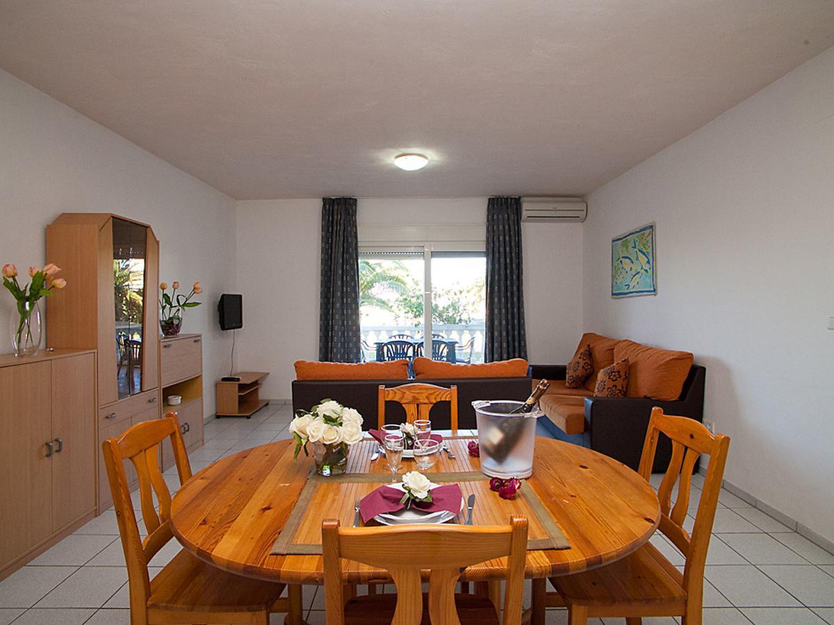 Apartment Royal Delta-8 By Interhome ริวมาร์ ภายนอก รูปภาพ